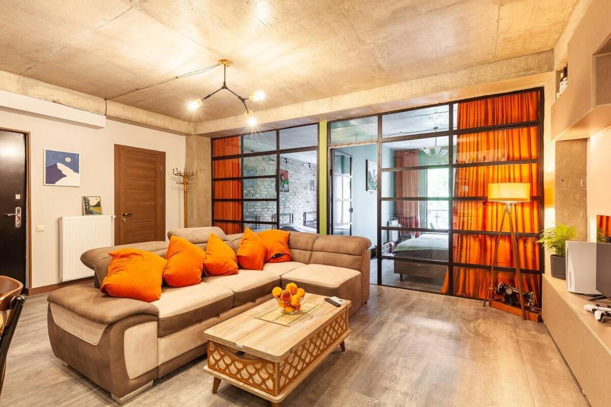 Veli Group Apartment Near White Bridge ° Kutaisi Exteriör bild